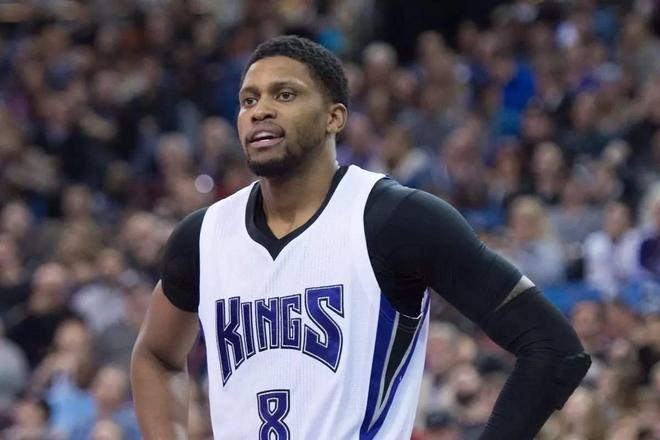 我们期待他 我们期待他