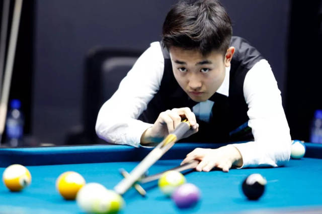 出他与一位 出他与一位