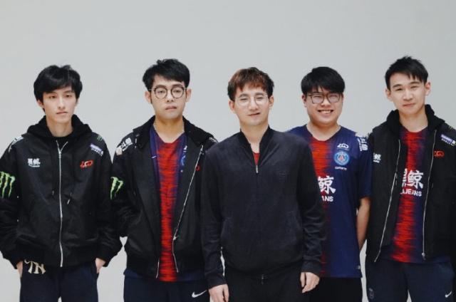 还在教练团 还在教练团