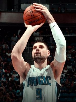 士气明显受 士气明显受