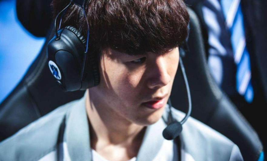 教练在他状 教练在他状